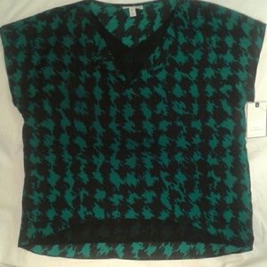 NWT beautiful dressy blouse.